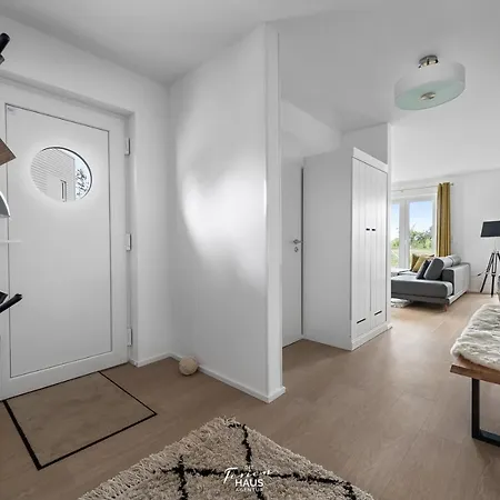 Captain Barbossa Hotel *